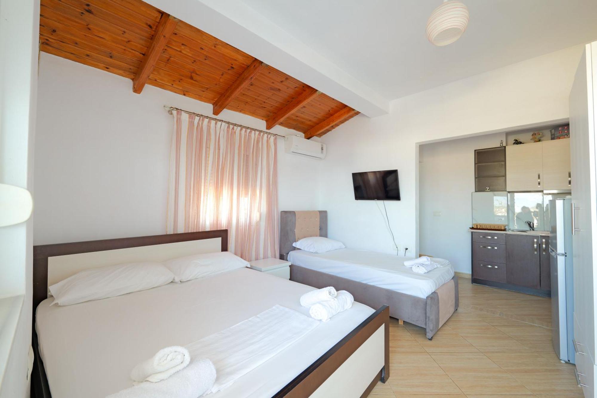 Guesthouse Blue Sky คซามิล ภายนอก รูปภาพ