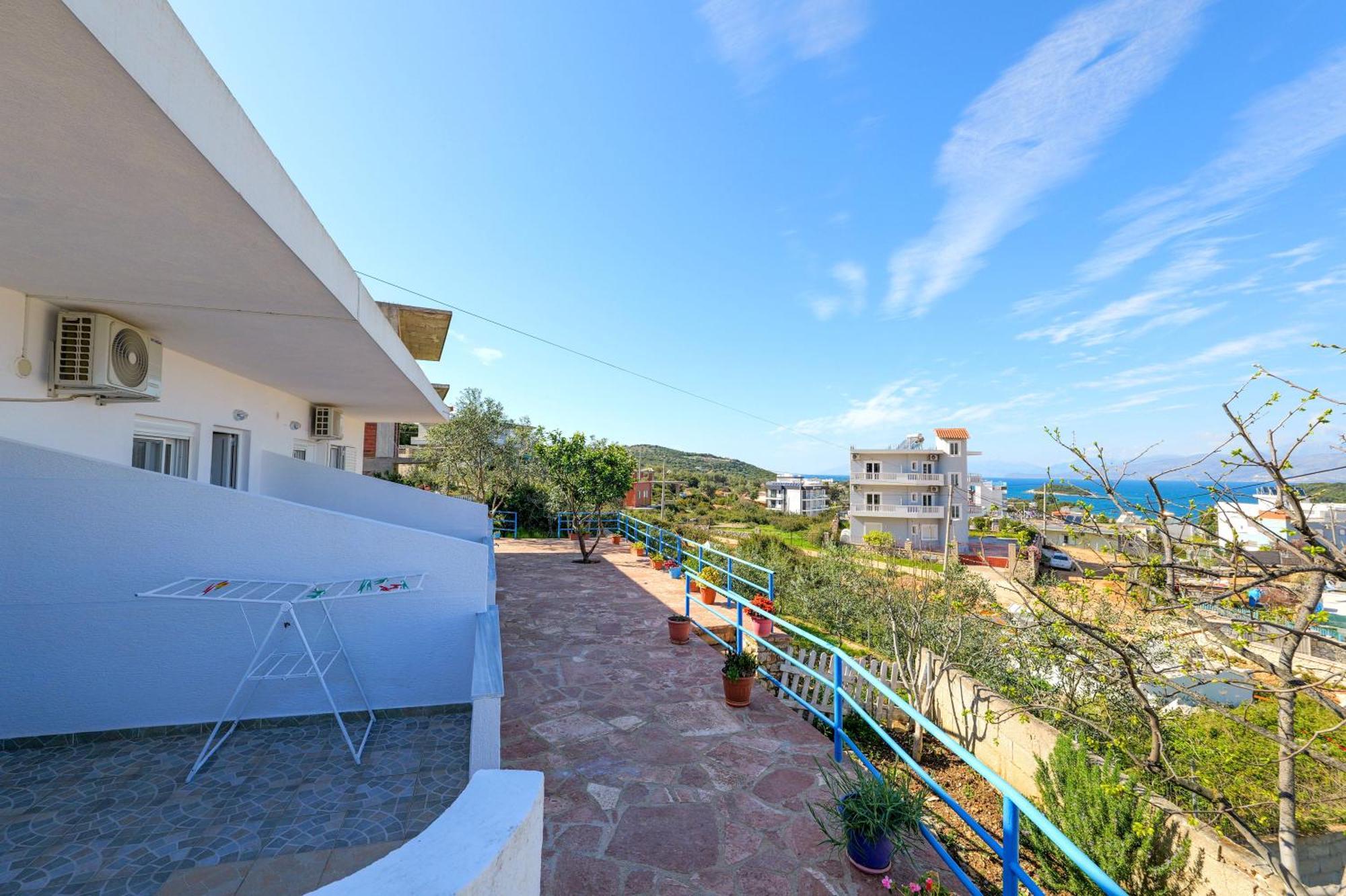 Guesthouse Blue Sky คซามิล ภายนอก รูปภาพ
