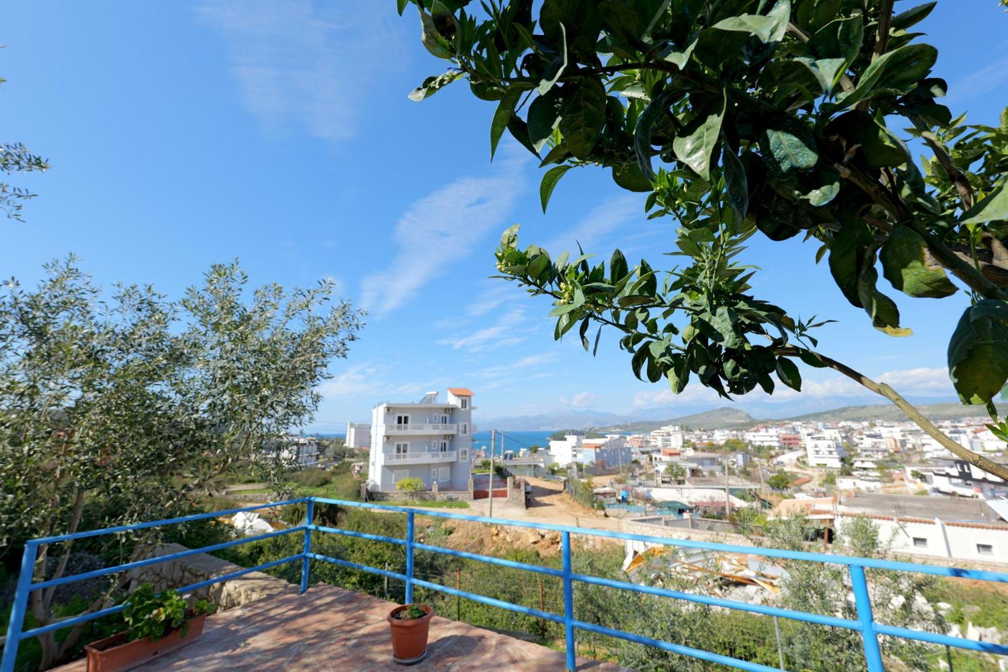 Guesthouse Blue Sky คซามิล ภายนอก รูปภาพ